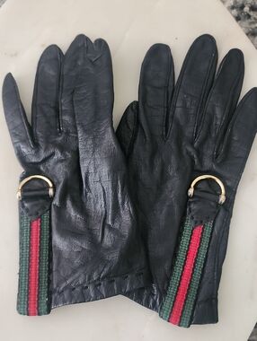 Vtg Kay Fuchs Black Leather Gloves with Green and Red Web Trim